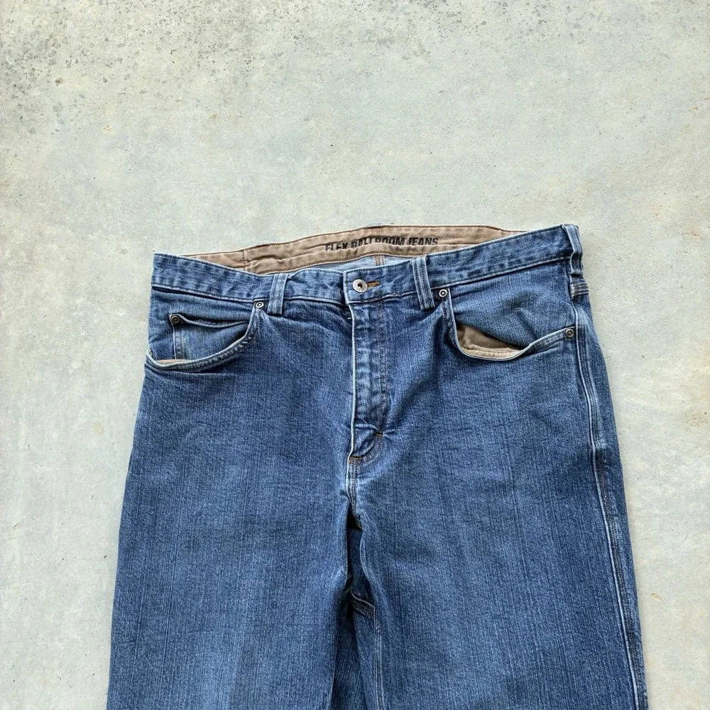 Duluth Trading Co Jeans Men's 38x32 Flex Ballroom Denim Blue Jeans Workwear - Picture 2 of 7